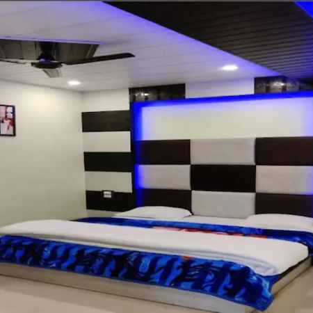 Oak Wood Homestay Banikhet ดัลเฮาซี ภายนอก รูปภาพ