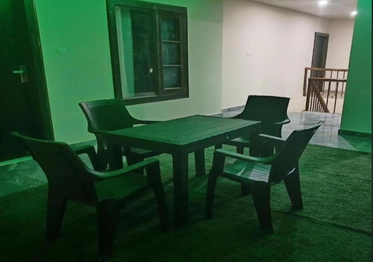 Oak Wood Homestay Banikhet ดัลเฮาซี ภายนอก รูปภาพ